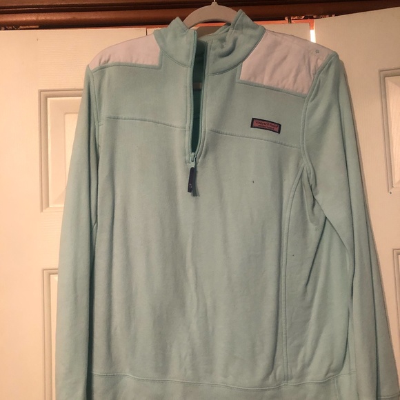 Vineyard Vines Quarter Zip - Picture 1 of 3